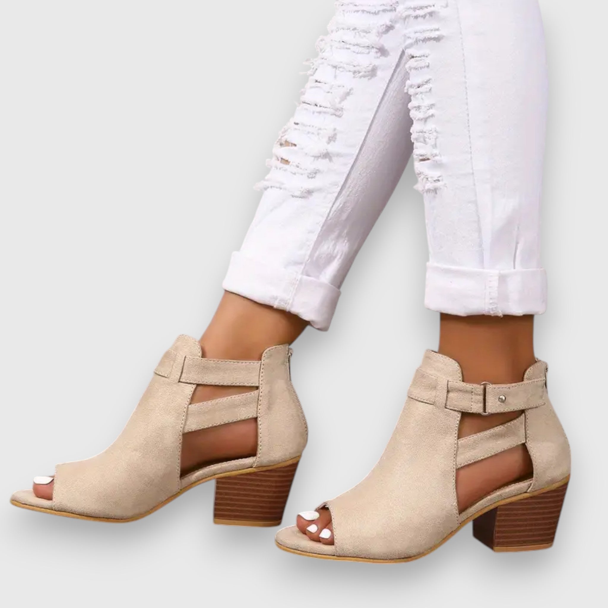 Nadine – Sandal with Thick Heels