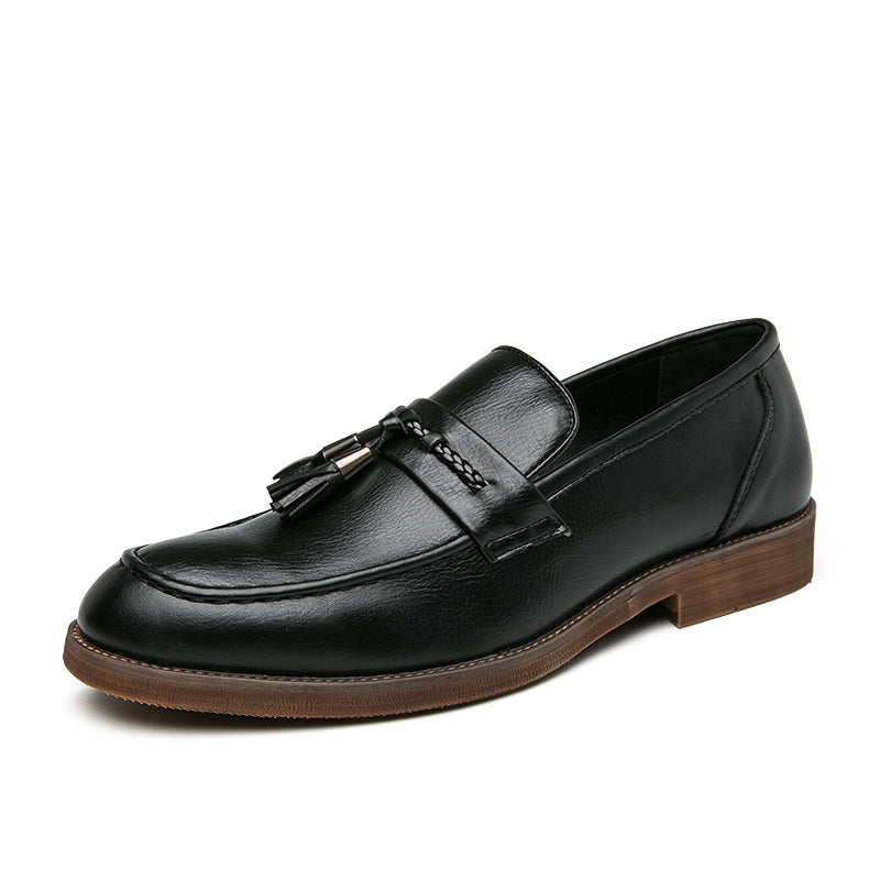 Mocasines de piel con borlas