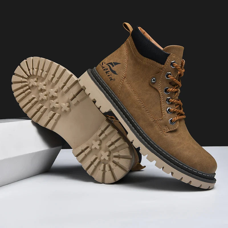 Elegantes botas de piel