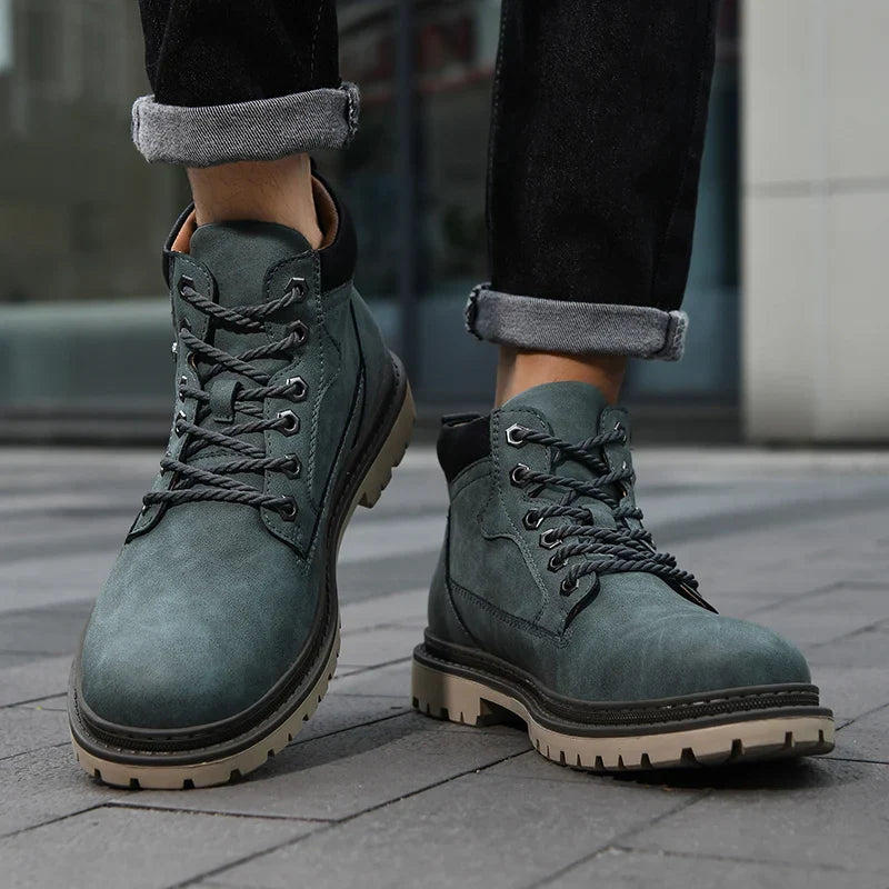 Elegantes botas de piel