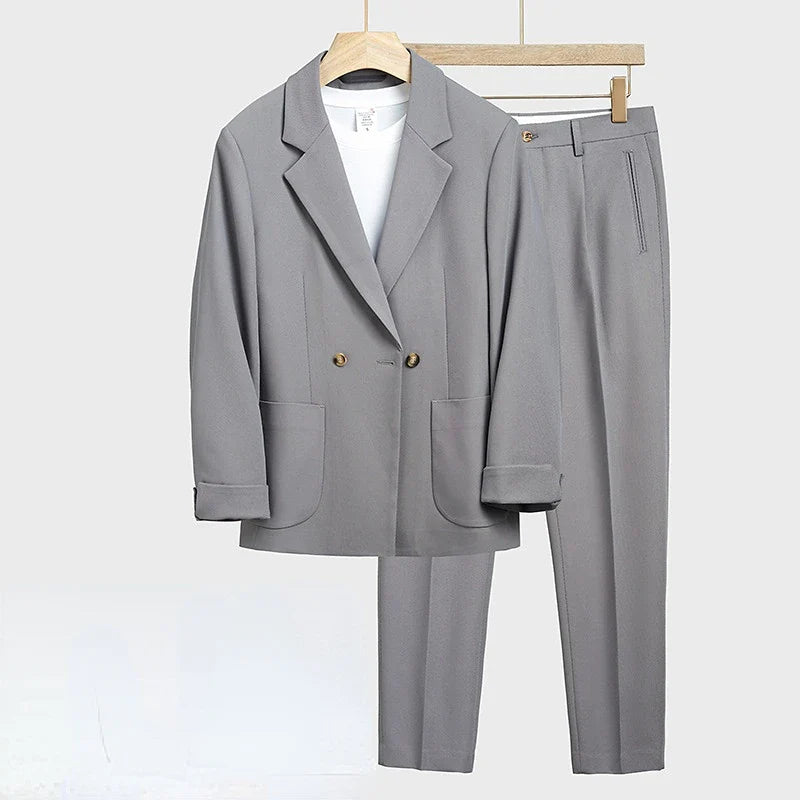 Elegante conjunto holgado para hombre