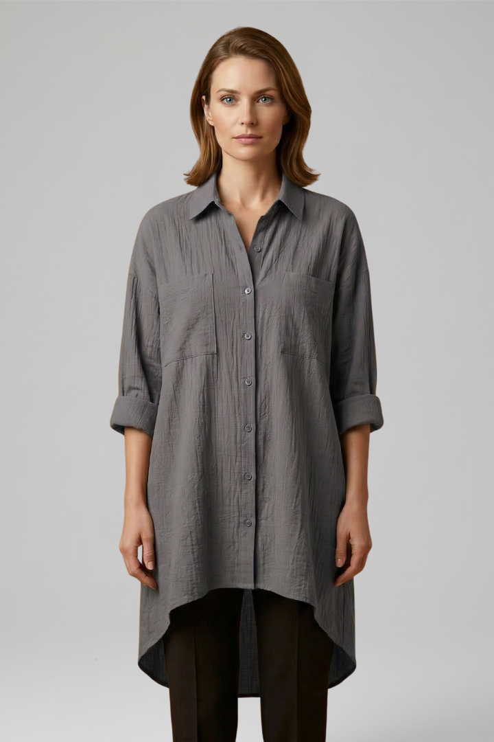 Women’s Blouse with Collar and Button Fastening
