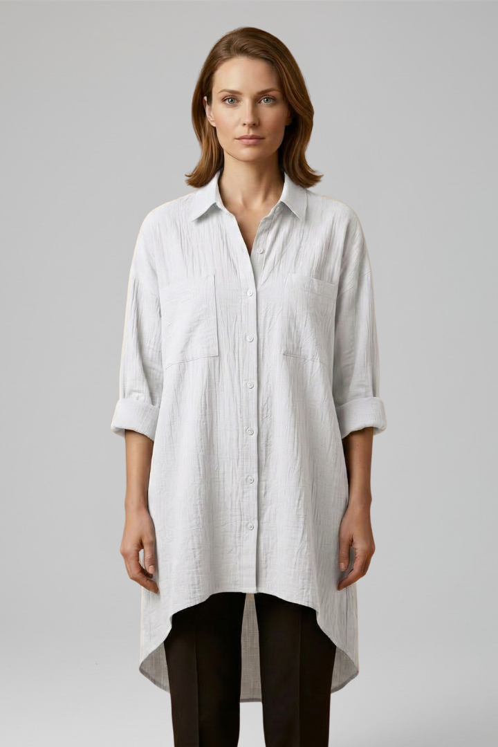 Women’s Blouse with Collar and Button Fastening