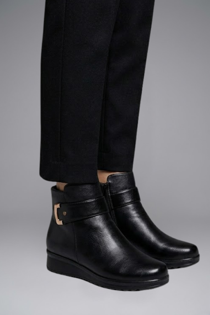 Women's Leather Boots with Orthopaedic Sole and Structured Upper