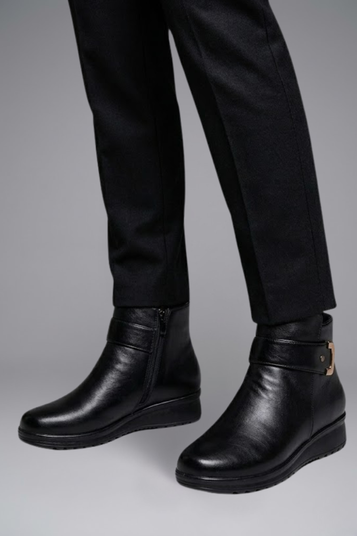 Women's Leather Boots with Orthopaedic Sole and Structured Upper