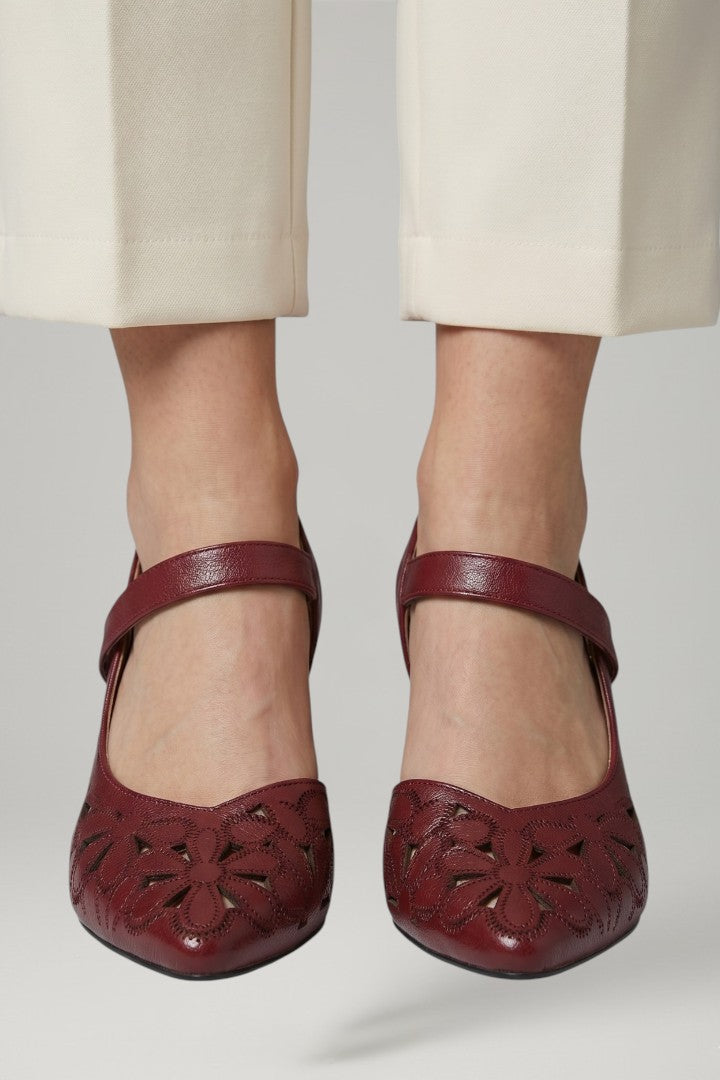 Women's Leather Heels with Buckle Fastening and Cushioned Sole