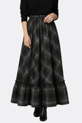 Women’s Maxi Skirt with High Waist and Plaid Pattern