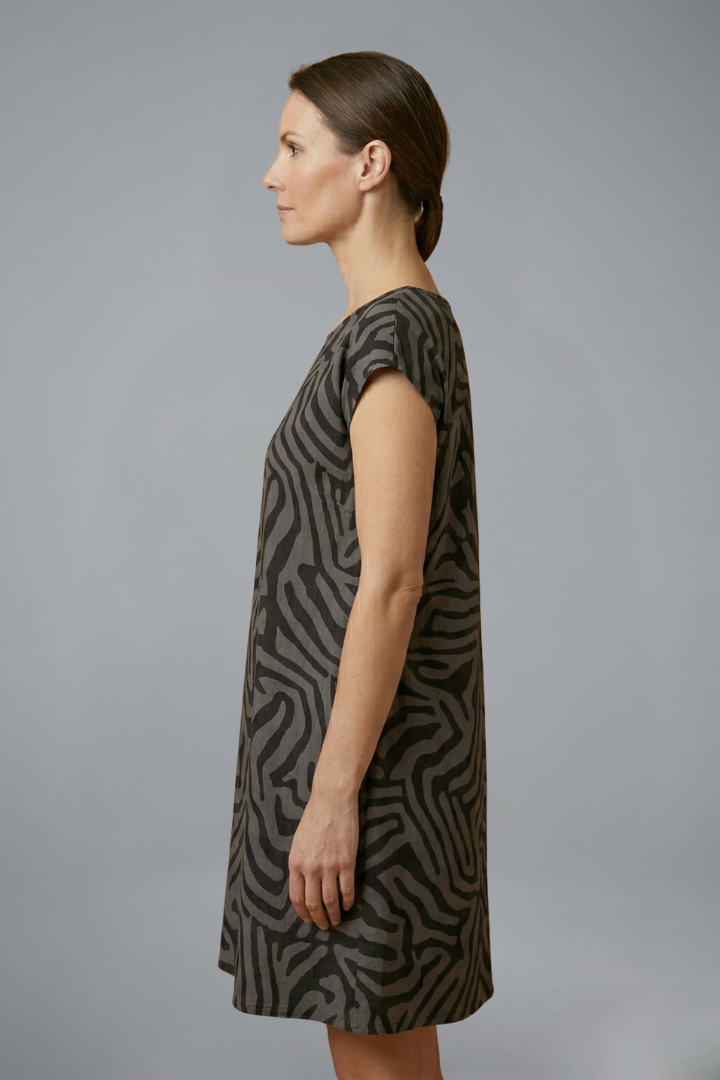 Women’s Midi Dress with A-Line Fit and Flared Sleeves