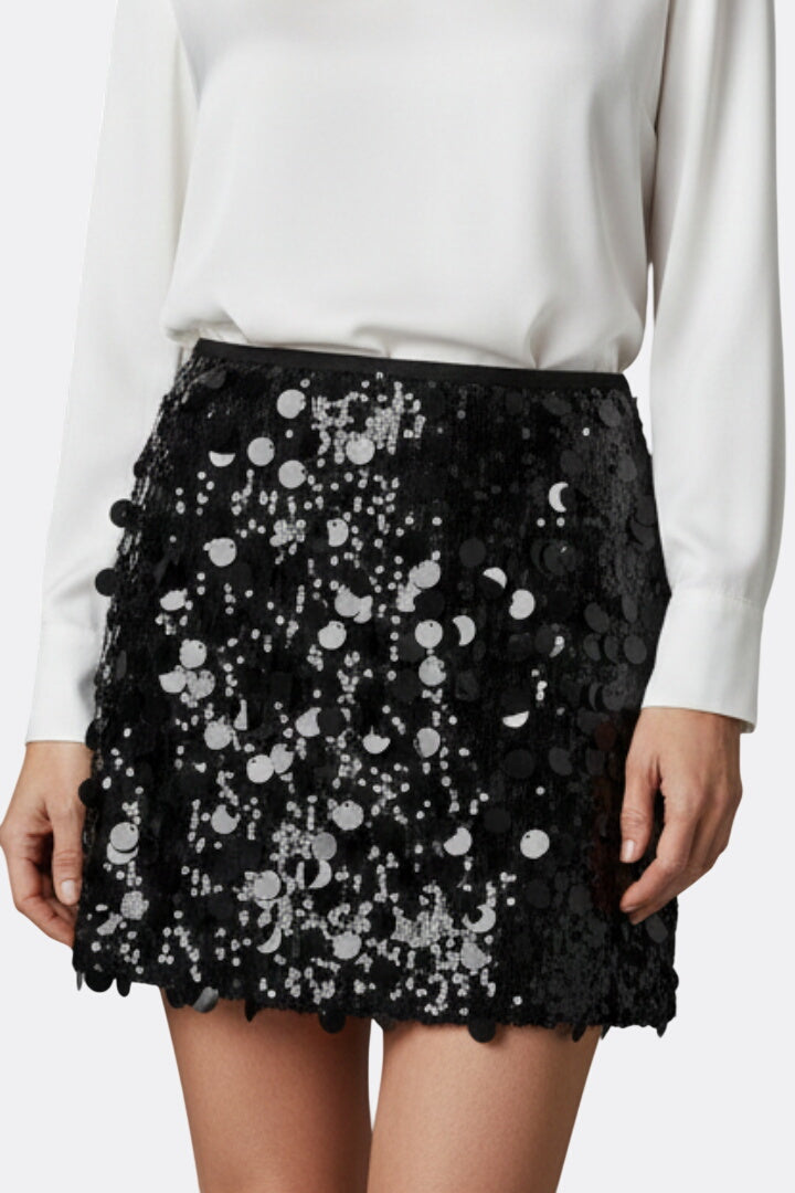 Women’s Mini Skirt with Sequinned Surface and Straight Hem