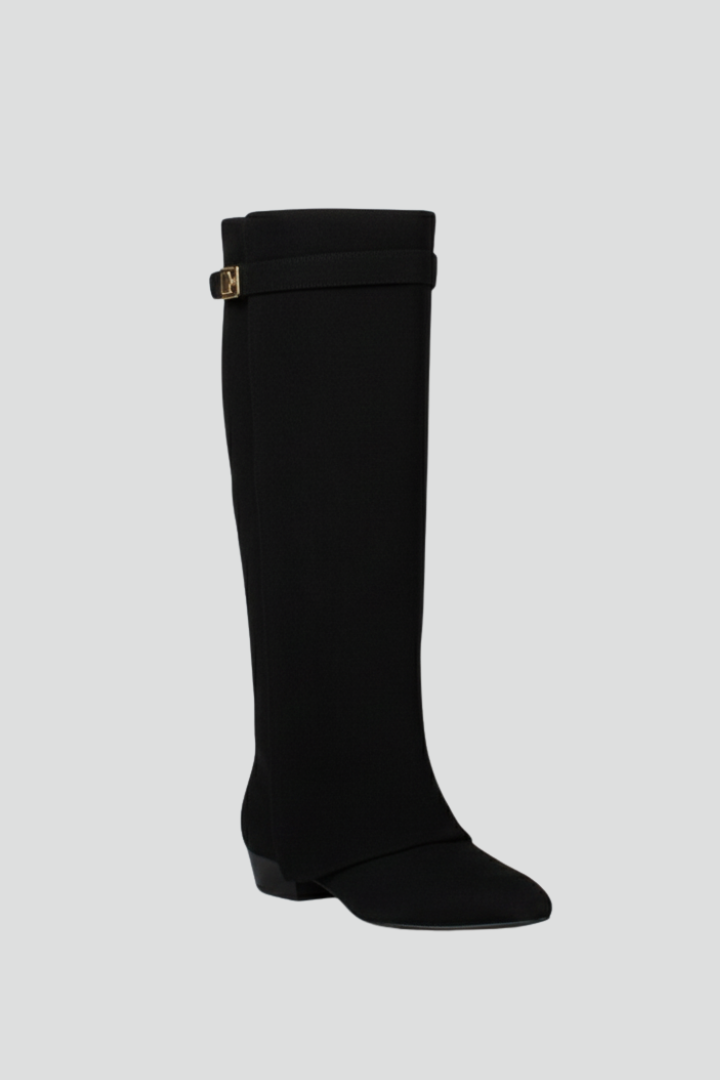 Women’s knee-high boots with wide opening and block heel