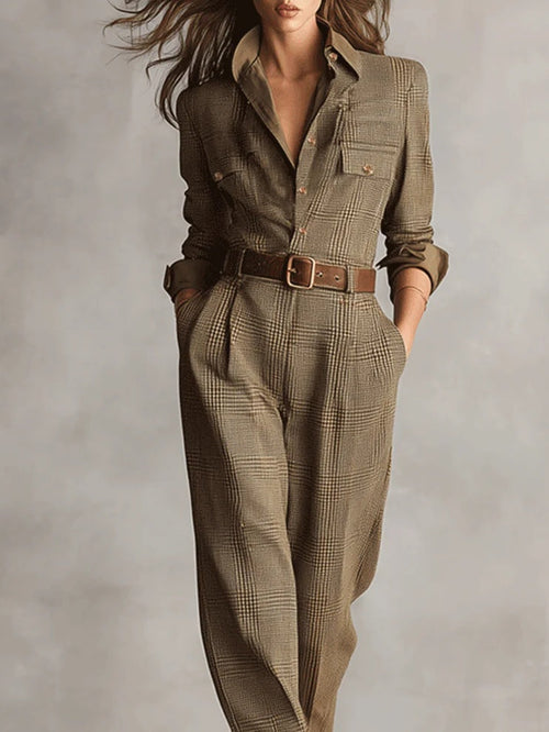 Adelina | Mono utilitario sofisticado de cuadros con textura de tweed marrón