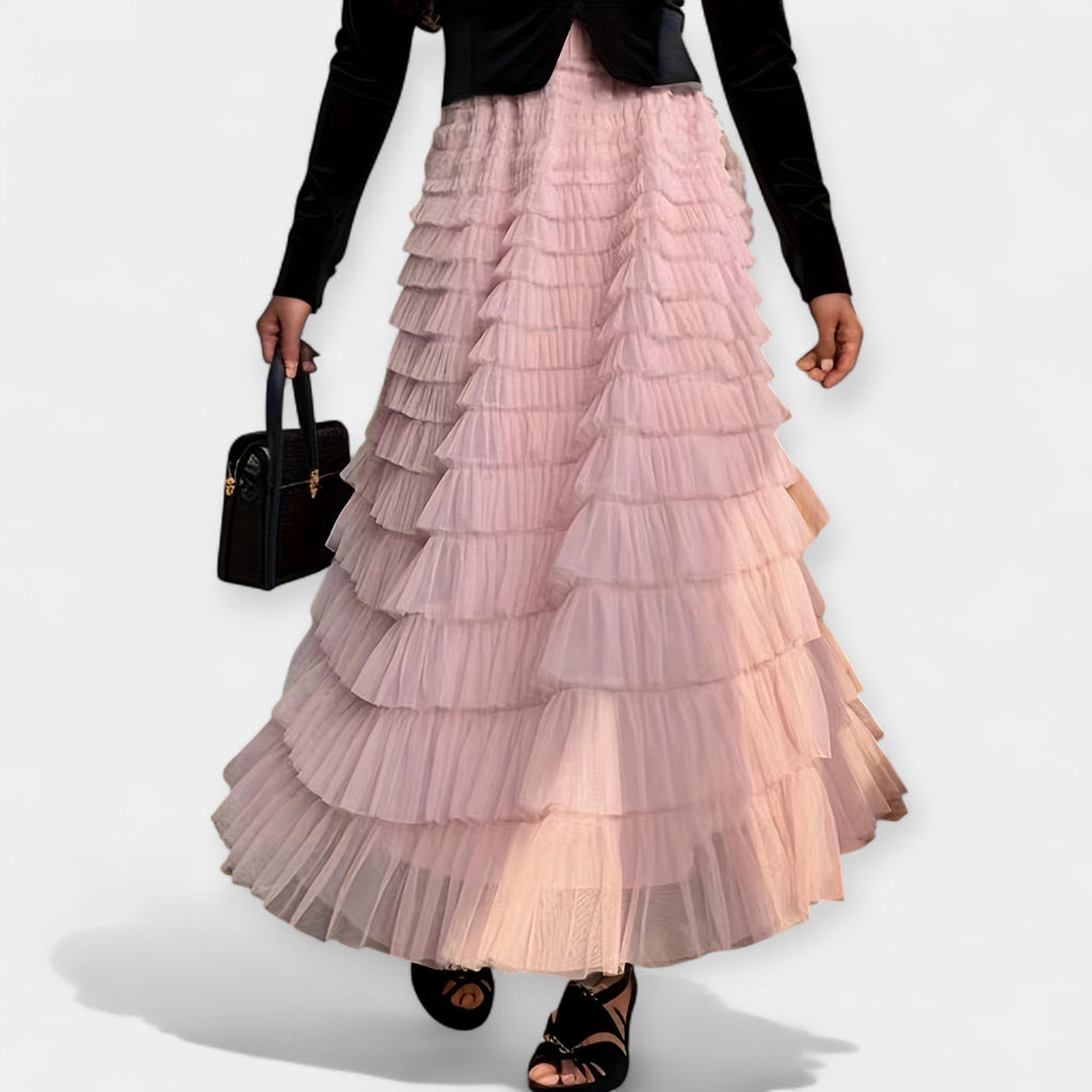 Kristýna - Falda elegante con tul decorativo