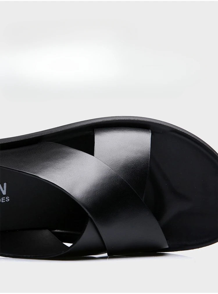 Elegantes sandalias de piel