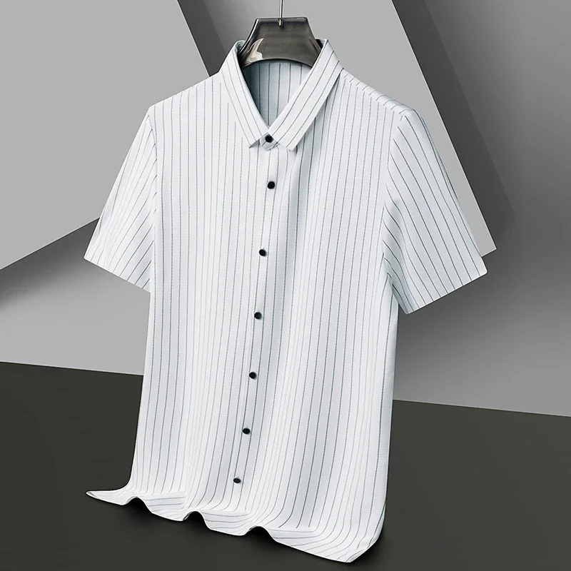 Camisa polo a rayas