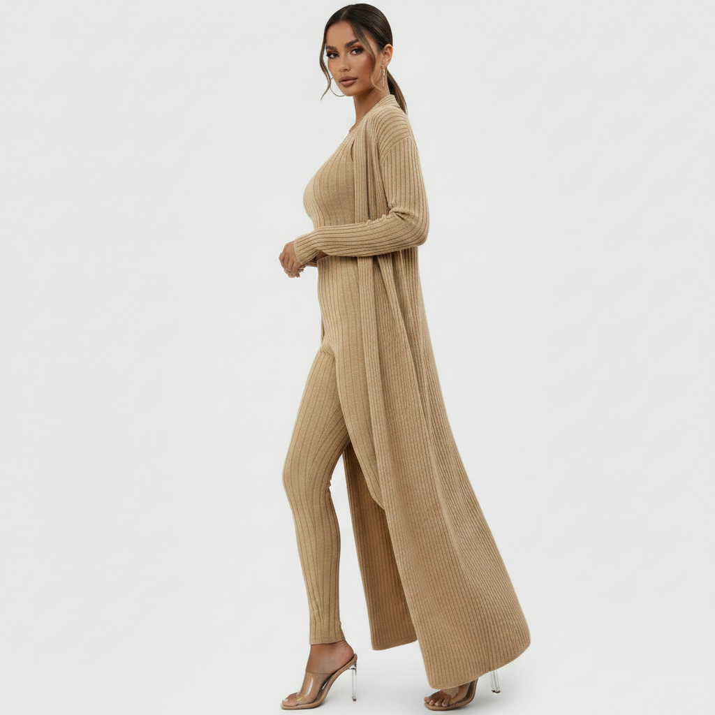 Elisa camel - lateral 3/4