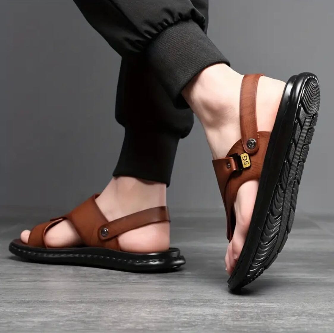 Sandalias Lucian con agarre de cuero