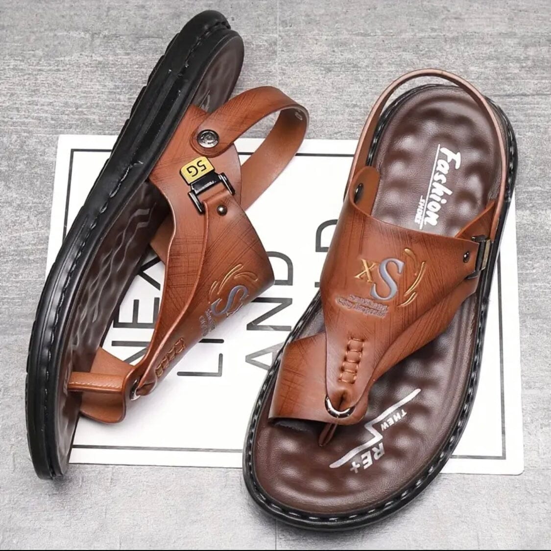 Sandalias Lucian con agarre de cuero