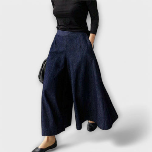 Antonia – women's wide leg trousers